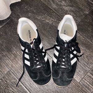 Adidas Black and White Sneakers Classic Design